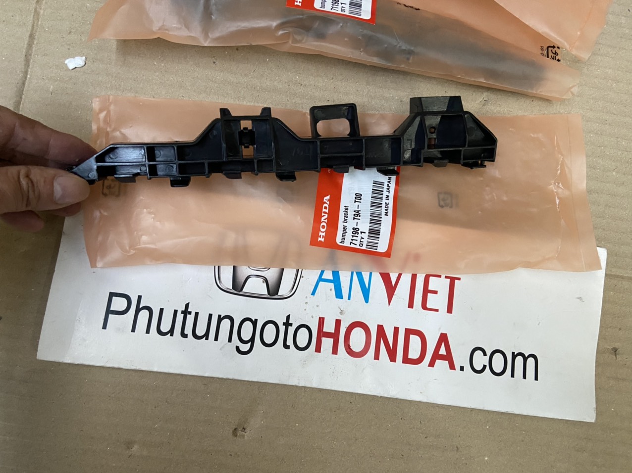 Cá cài ba đờ sốc trước miếng ngắn xe Honda CITY